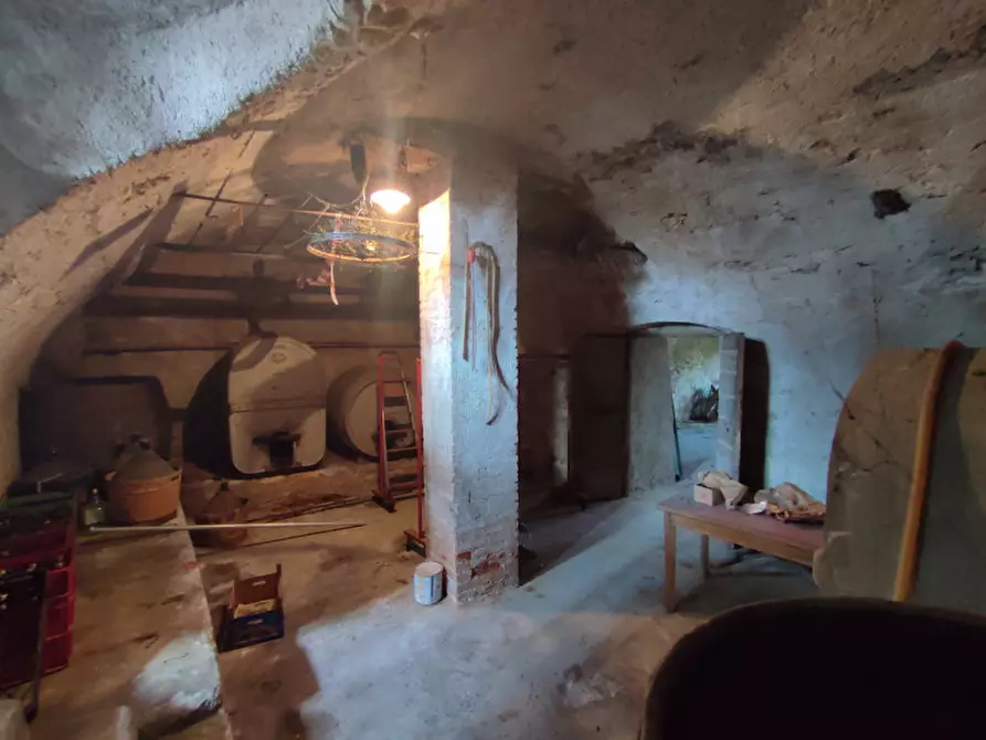 Immagine 13 di Rustico / casale in vendita  in Via 24 Maggio a Lonato del Garda