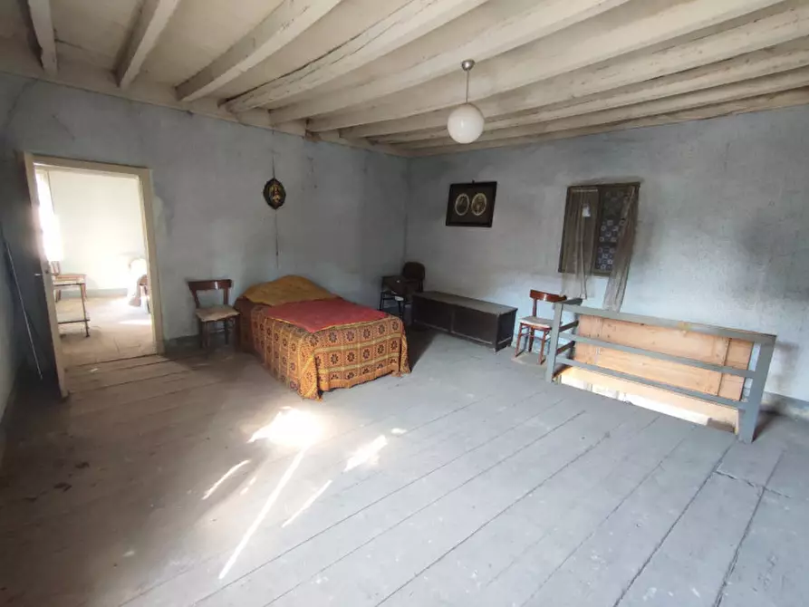 Immagine 14 di Rustico / casale in vendita  in Via 24 Maggio a Lonato del Garda