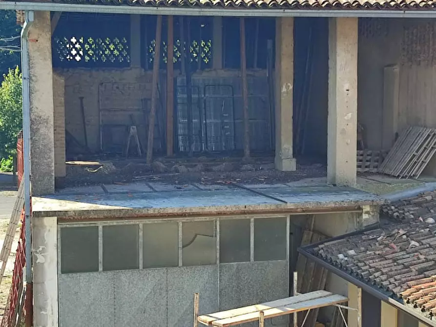 Immagine 21 di Rustico / casale in vendita  in Via 24 Maggio a Lonato del Garda