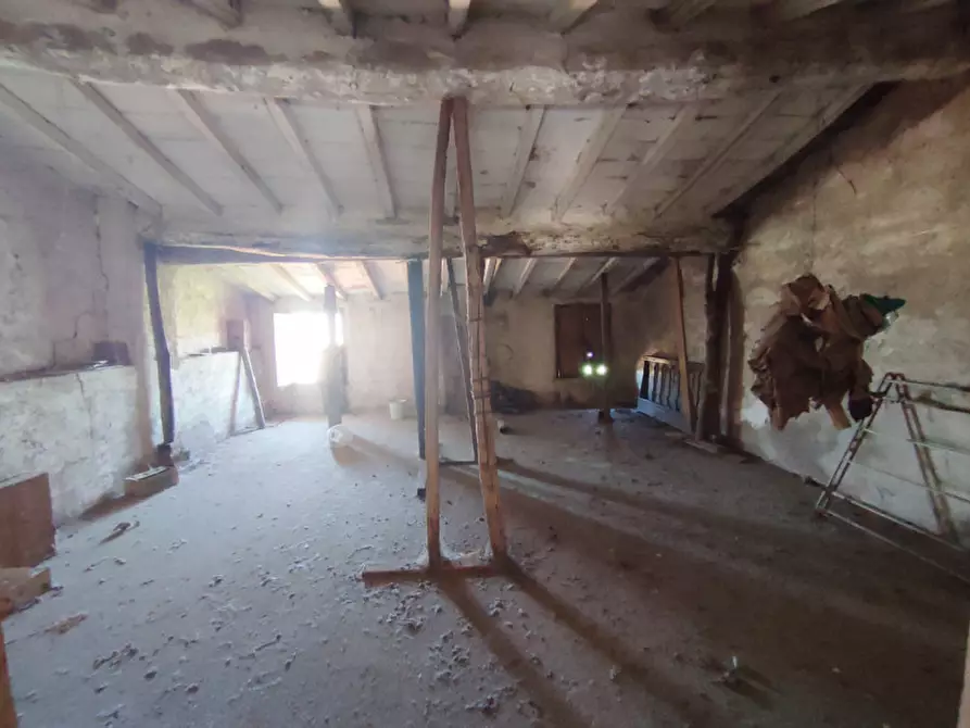 Immagine 27 di Rustico / casale in vendita  in Via 24 Maggio a Lonato del Garda