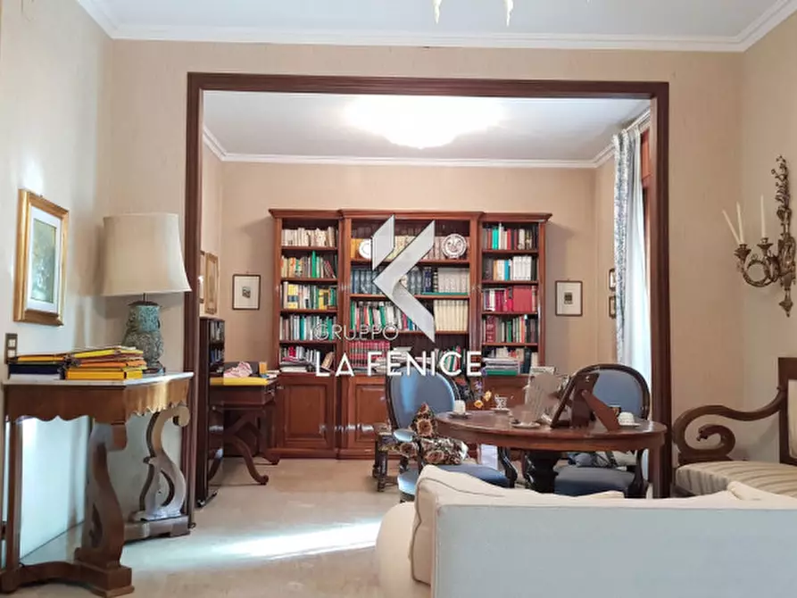 Immagine 10 di Appartamento in vendita  in via Don Primo Mazzolari a Locorotondo