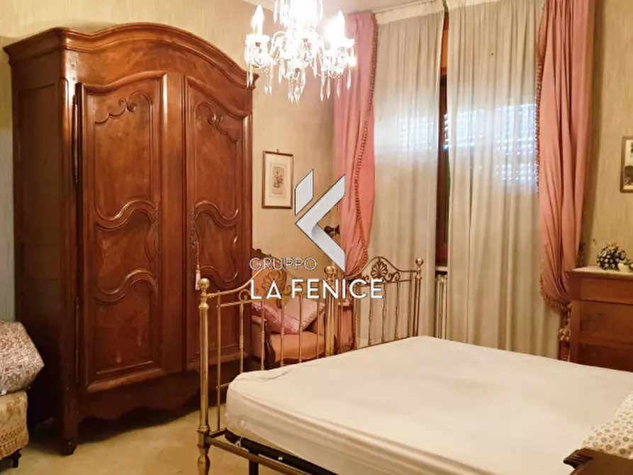 Immagine 16 di Appartamento in vendita  in via Don Primo Mazzolari a Locorotondo