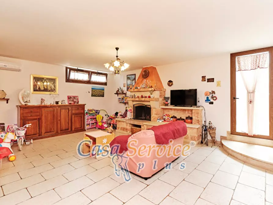 Immagine 20 di Villa in vendita  in Via Toscanini a Nociglia