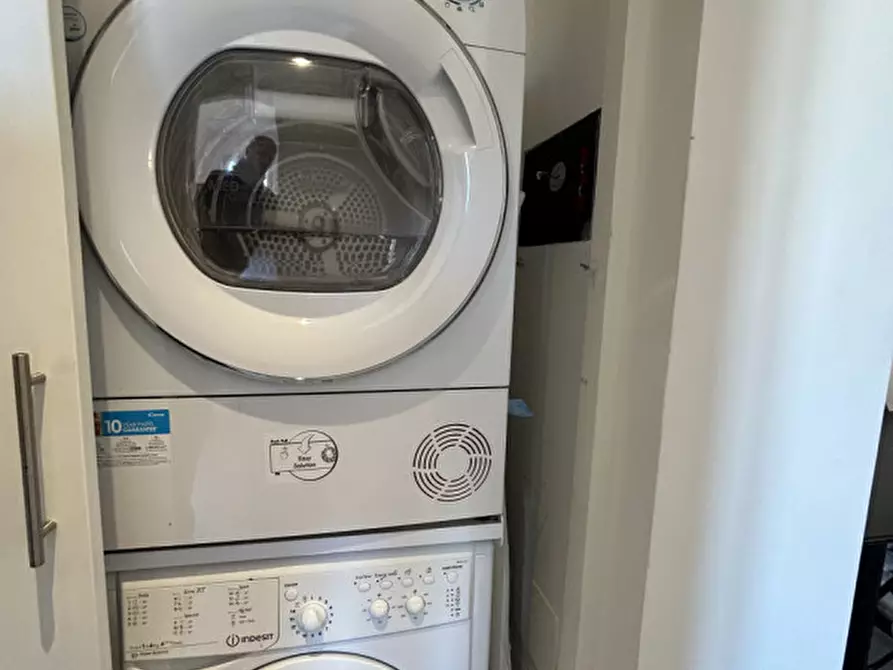 Immagine 11 di Appartamento in affitto  in Borgo Angelico a Roma