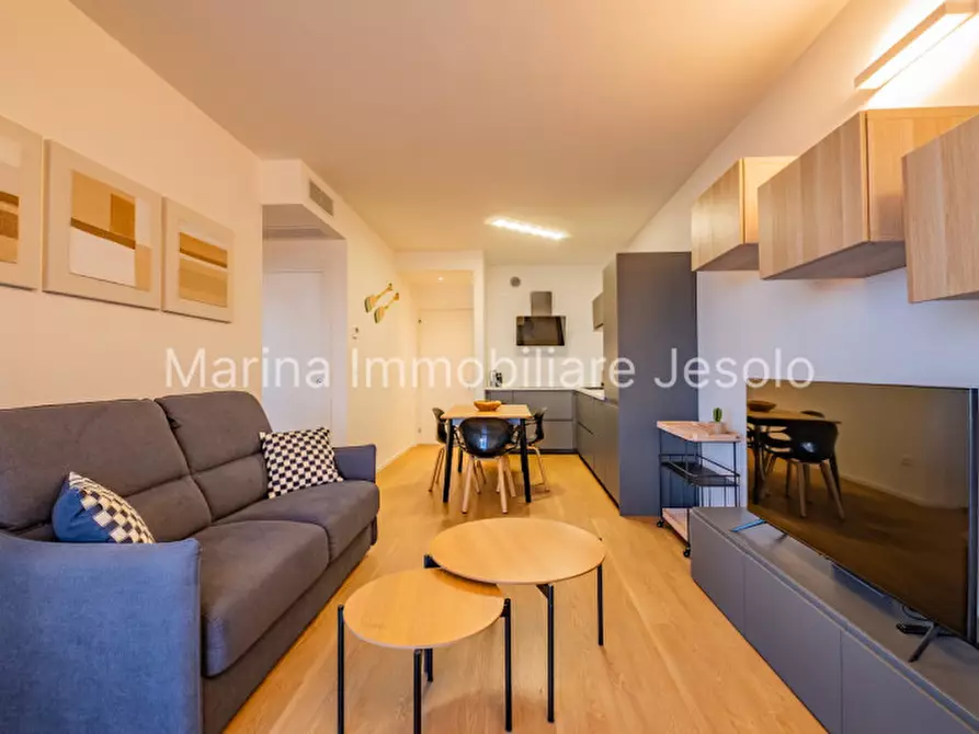 Immagine 4 di Appartamento in vendita  in Piazza Milano a Jesolo