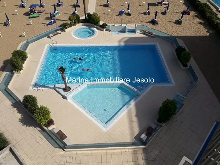 Immagine 22 di Appartamento in vendita  in Piazza Milano a Jesolo