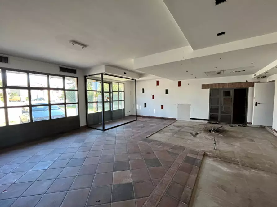 Immagine 1 di Negozio in vendita  in via Giuseppe Martignon a Mestrino