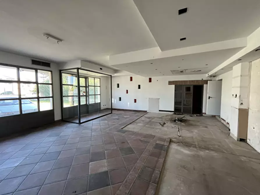 Immagine 3 di Negozio in vendita  in via Giuseppe Martignon a Mestrino