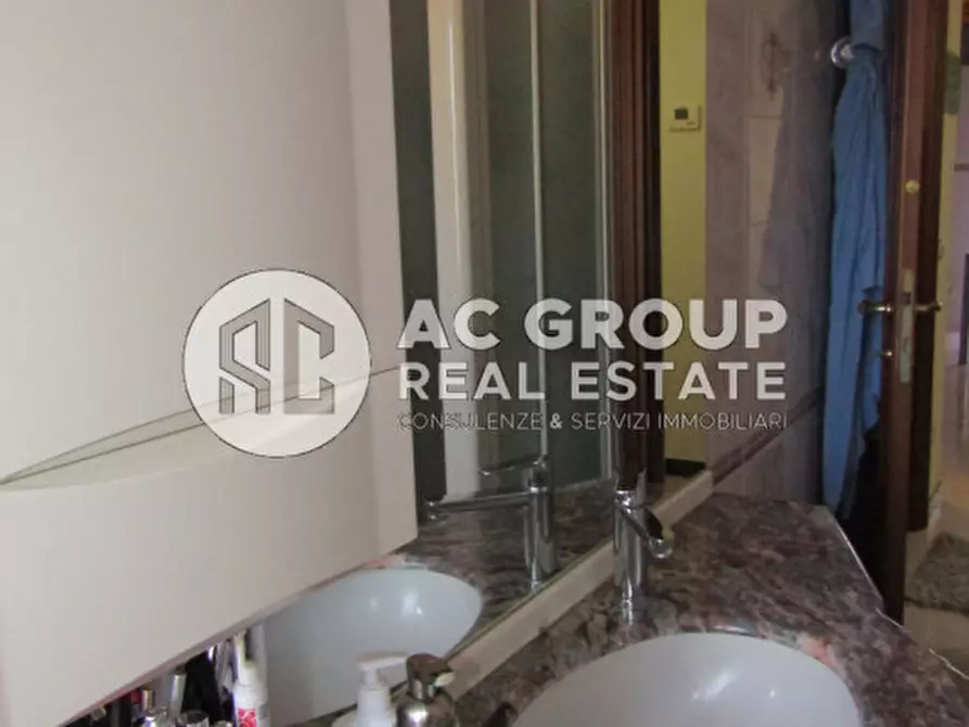 Immagine 4 di Camera in affitto  in Via Volta a Saronno