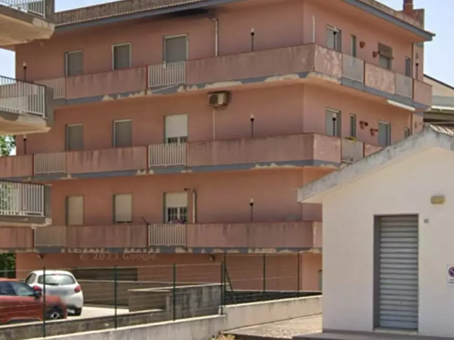 Immagine 1 di Appartamento in vendita  in vanella 180 a Modica