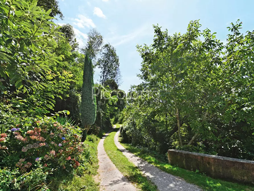 Immagine 25 di Villa in vendita  in via della Chiesa a Castelcucco
