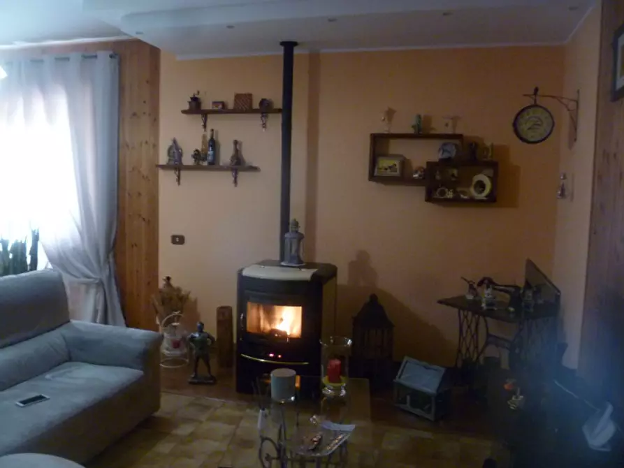 Immagine 5 di Villa in vendita  in Strada provinciale dei lopi a Castiglione Del Lago