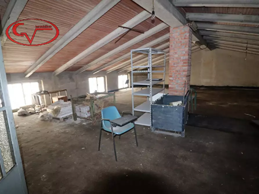 Immagine 5 di Magazzino in vendita  in viale diaz a Montevarchi