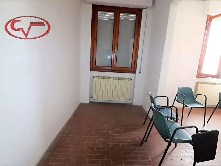 Immagine 9 di Magazzino in vendita  in viale diaz a Montevarchi