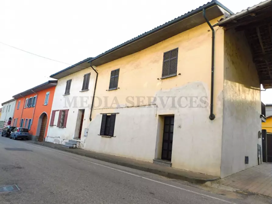 Immagine 1 di Casa bifamiliare in vendita  in via Po n° 14/16 a Sannazzaro De' Burgondi