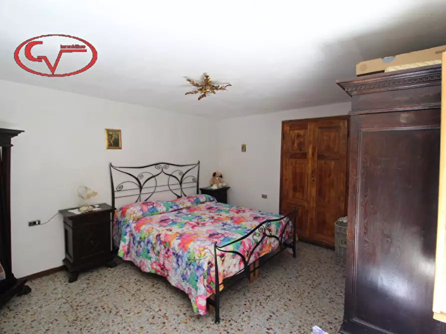 Immagine 5 di Casa trifamiliare in vendita  in fondaccio a Loro Ciuffenna