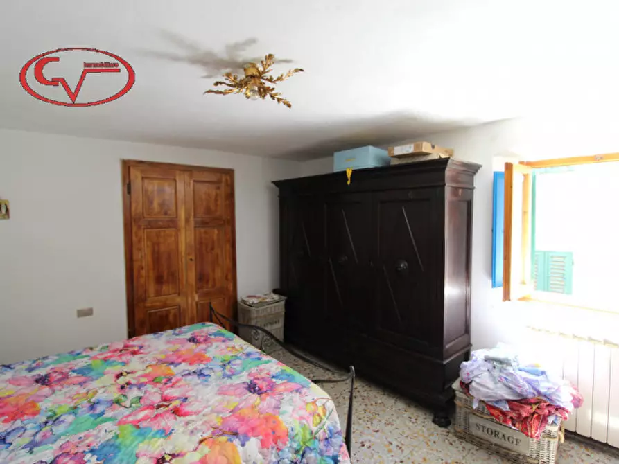 Immagine 6 di Casa trifamiliare in vendita  in fondaccio a Loro Ciuffenna