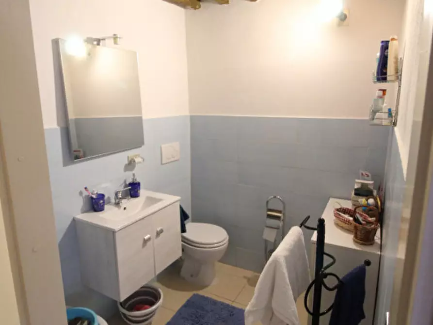 Immagine 11 di Casa trifamiliare in vendita  in fondaccio a Loro Ciuffenna