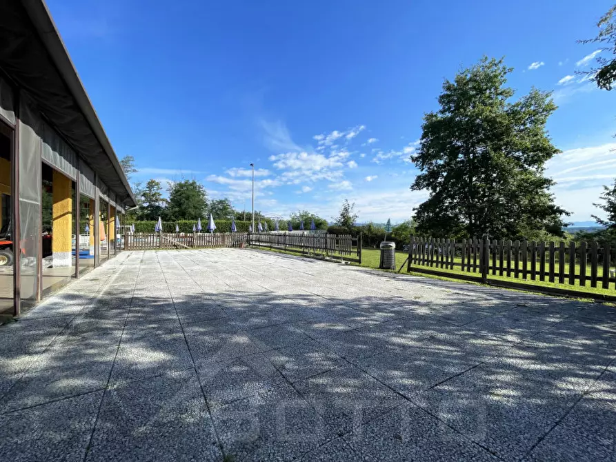 Immagine 6 di Attività commerciale in vendita  in via torino 145 a Cureggio