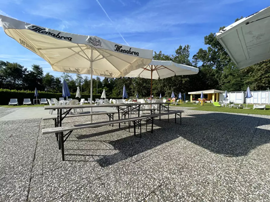 Immagine 25 di Attività commerciale in vendita  in via torino 145 a Cureggio