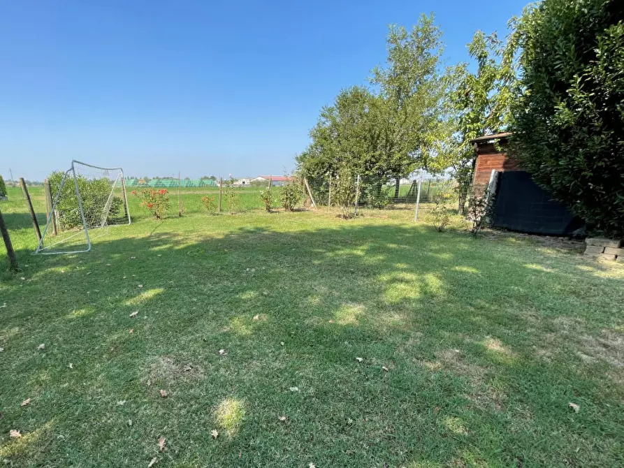 Immagine 33 di Casa bifamiliare in vendita  a Suzzara