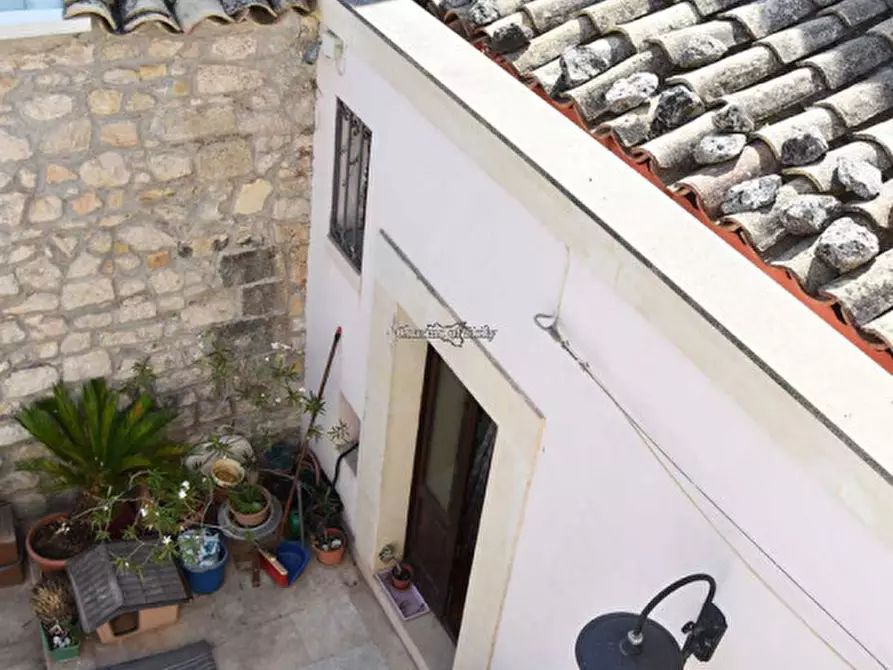 Immagine 9 di Casa indipendente in vendita  in via chiasso guerra a Ragusa