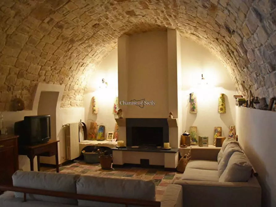 Immagine 12 di Casa indipendente in vendita  in via chiasso guerra a Ragusa