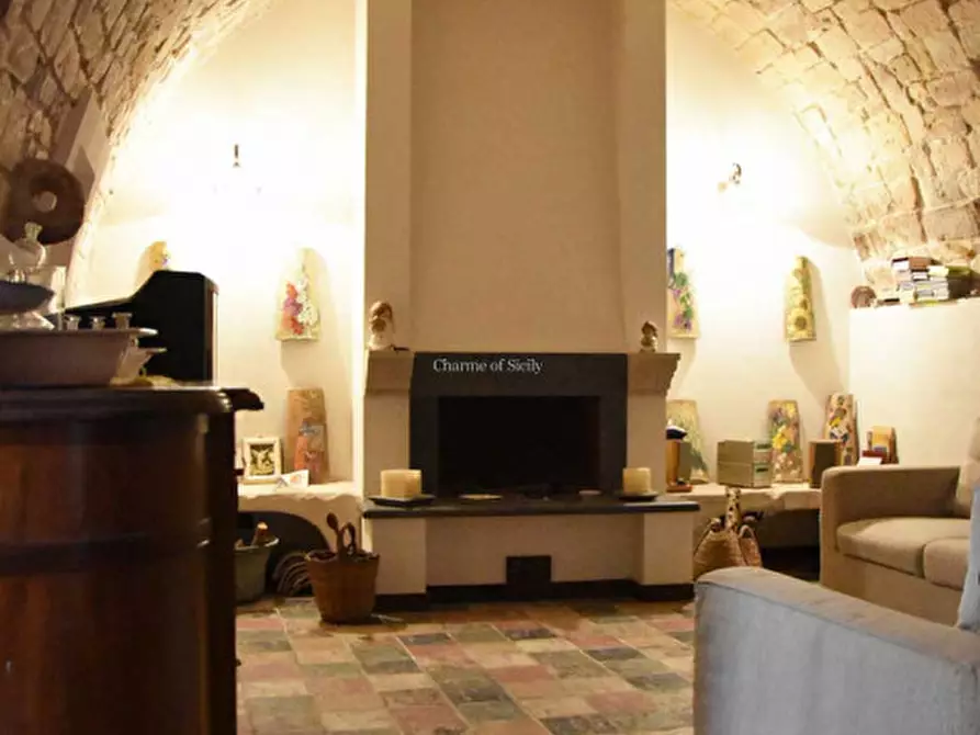 Immagine 13 di Casa indipendente in vendita  in via chiasso guerra a Ragusa