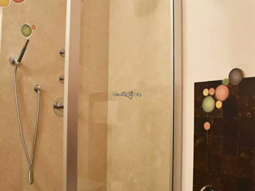 Immagine 20 di Casa indipendente in vendita  in via chiasso guerra a Ragusa