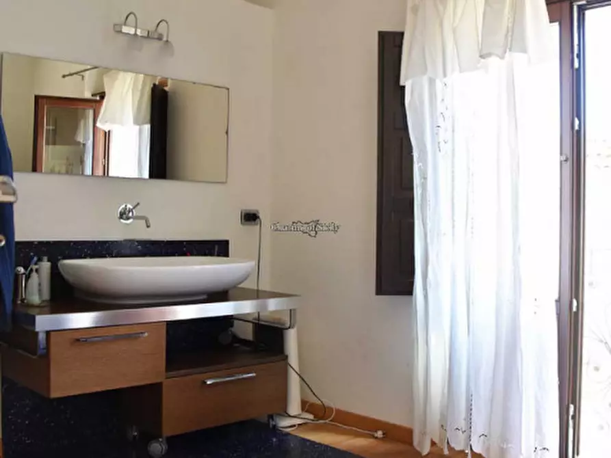 Immagine 36 di Casa indipendente in vendita  in via chiasso guerra a Ragusa