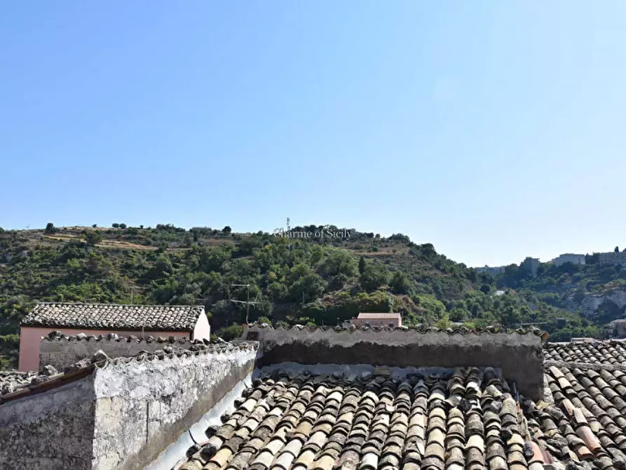 Immagine 40 di Casa indipendente in vendita  in via chiasso guerra a Ragusa