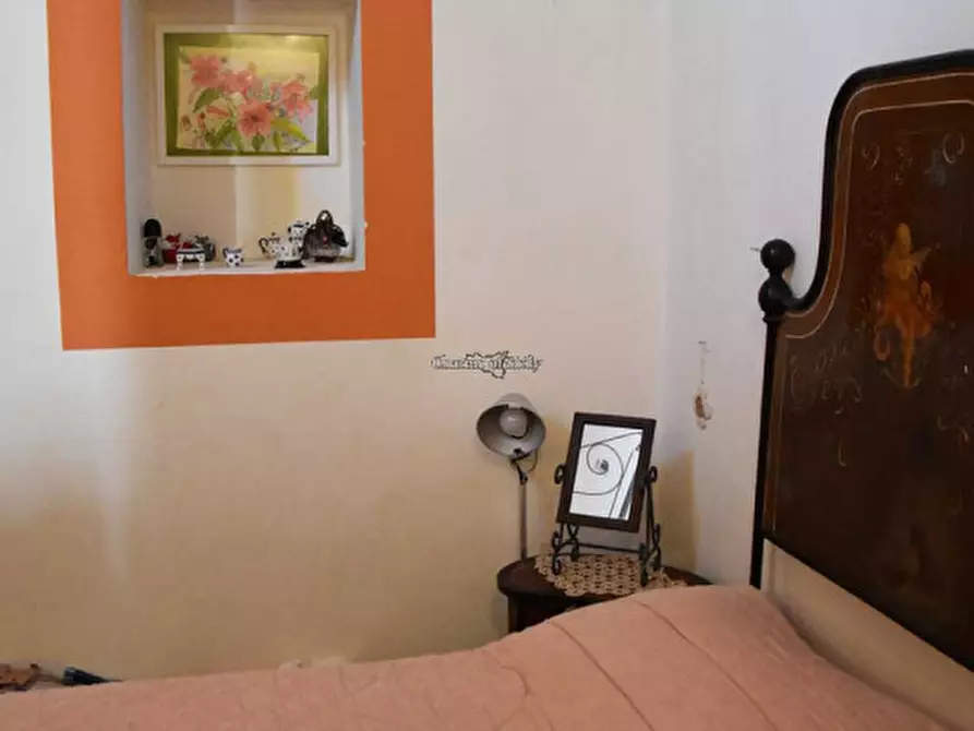 Immagine 41 di Casa indipendente in vendita  in via chiasso guerra a Ragusa