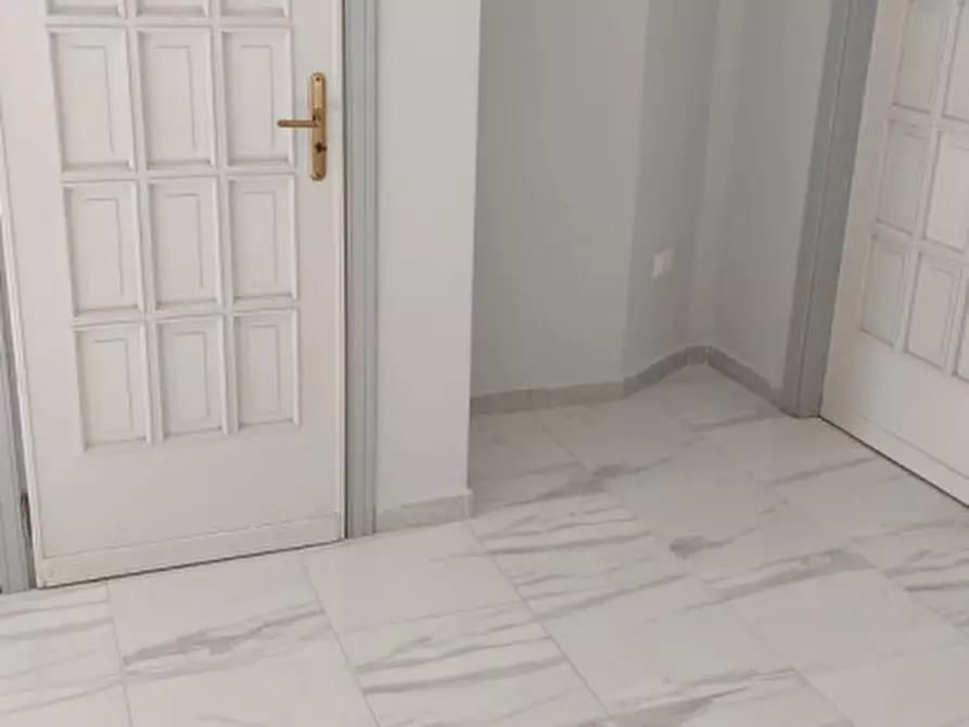 Immagine 21 di Villa in affitto  in via Camaldolilli 141 a Napoli