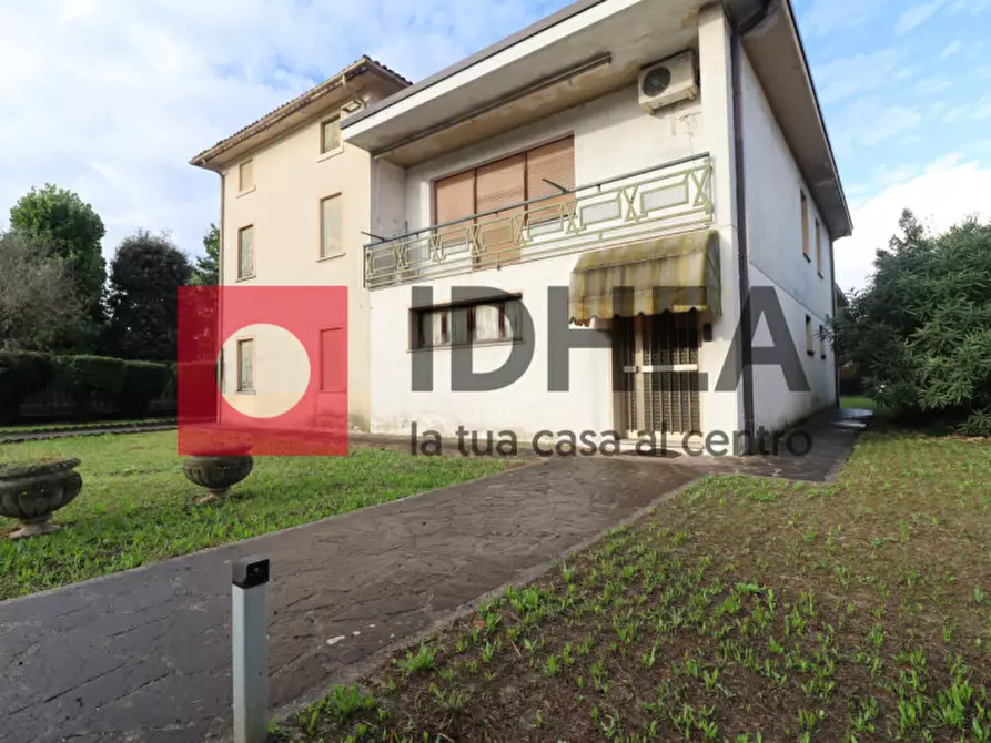 Immagine 1 di Casa indipendente in vendita  in Via Dei Giuseppini a Spresiano