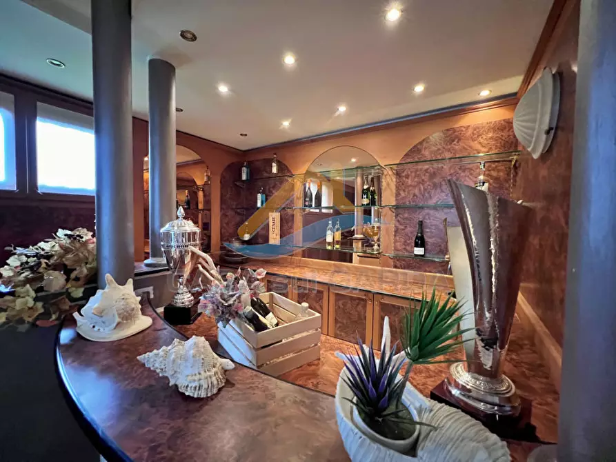 Immagine 9 di Villa in vendita  in Strada Volta a Monzambano