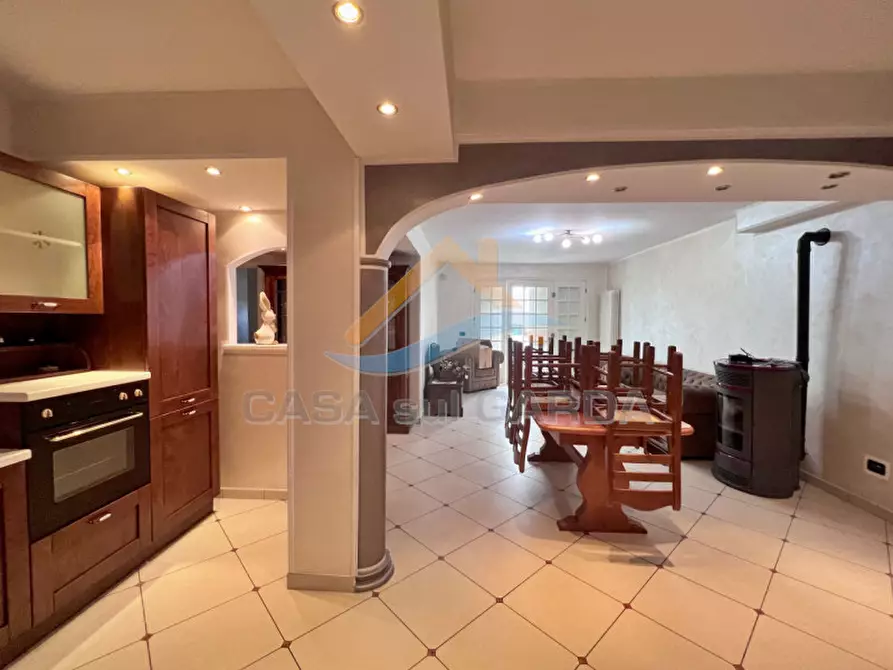 Immagine 12 di Villa in vendita  in Strada Volta a Monzambano