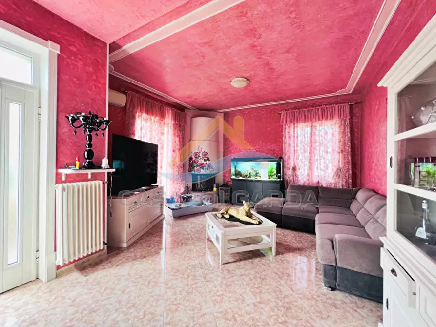 Immagine 29 di Villa in vendita  in Strada Volta a Monzambano