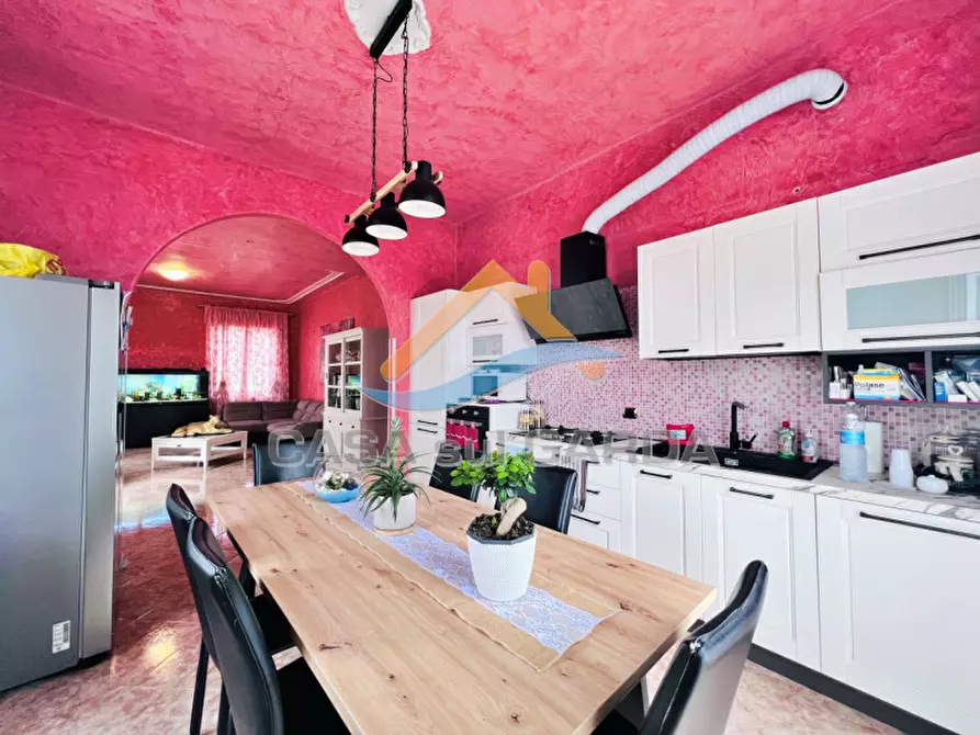 Immagine 34 di Villa in vendita  in Strada Volta a Monzambano