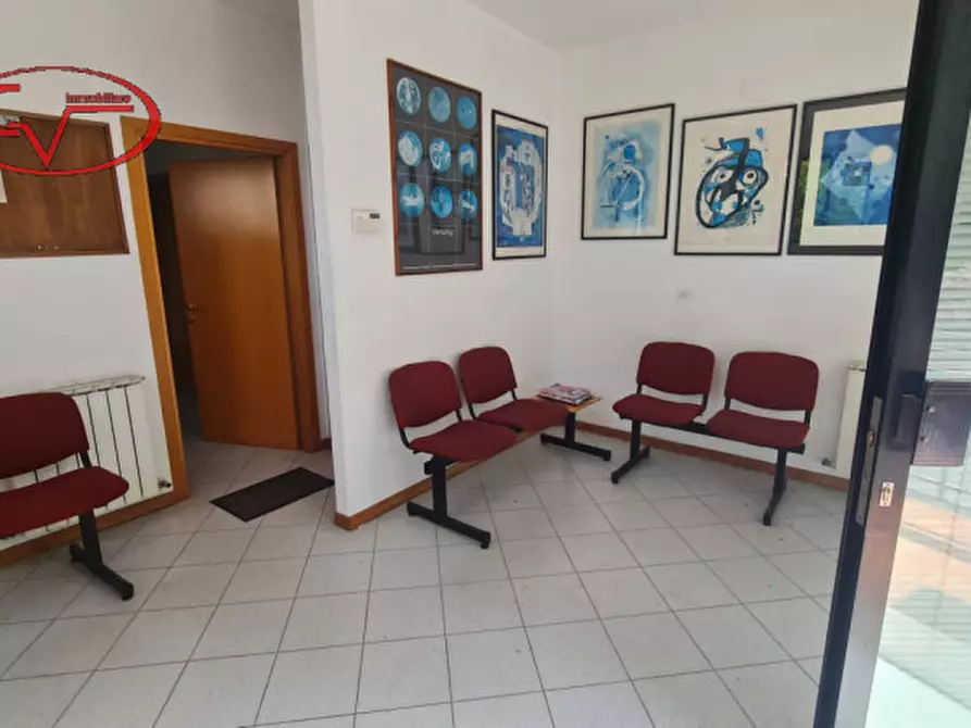 Immagine 1 di Appartamento in vendita  in via roma a Loro Ciuffenna
