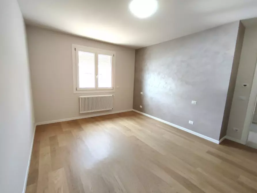 Immagine 10 di Appartamento in vendita  in Via Roma a Gaiarine