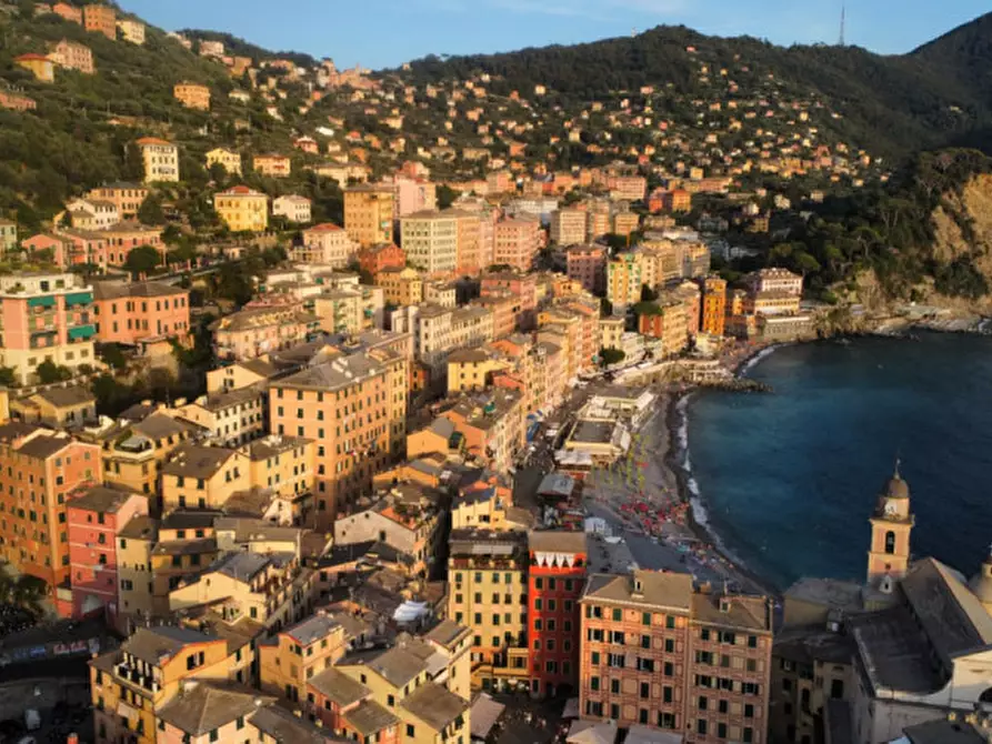 Immagine 3 di Appartamento in vendita  in Via Mazzini a Camogli