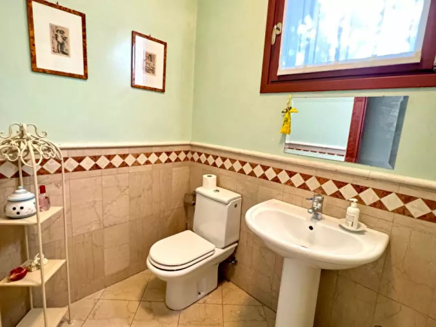 Immagine 28 di Villa in vendita  in VIA MONS. GIUSEPPE FIORINI, 1 a Calvisano