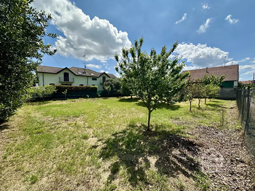 Immagine 9 di Terreno in vendita  in Via Santa Maria 36 a Chivasso