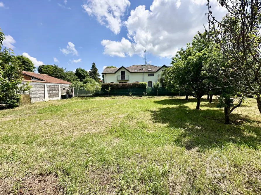 Immagine 18 di Terreno in vendita  in Via Santa Maria 36 a Chivasso