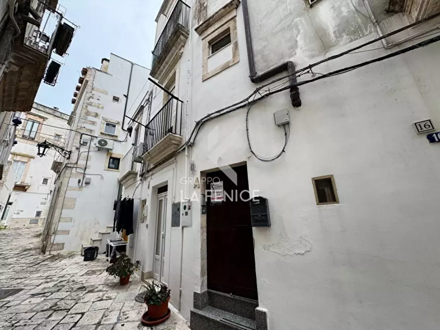 Immagine 1 di Casa indipendente in vendita  in Via Conte Leopardi 15 a Martina Franca