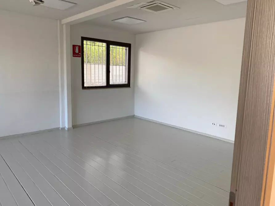 Immagine 25 di Ufficio in affitto  in VIA DEL COLLE a Calenzano
