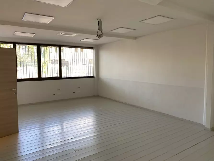 Immagine 27 di Ufficio in affitto  in VIA DEL COLLE a Calenzano