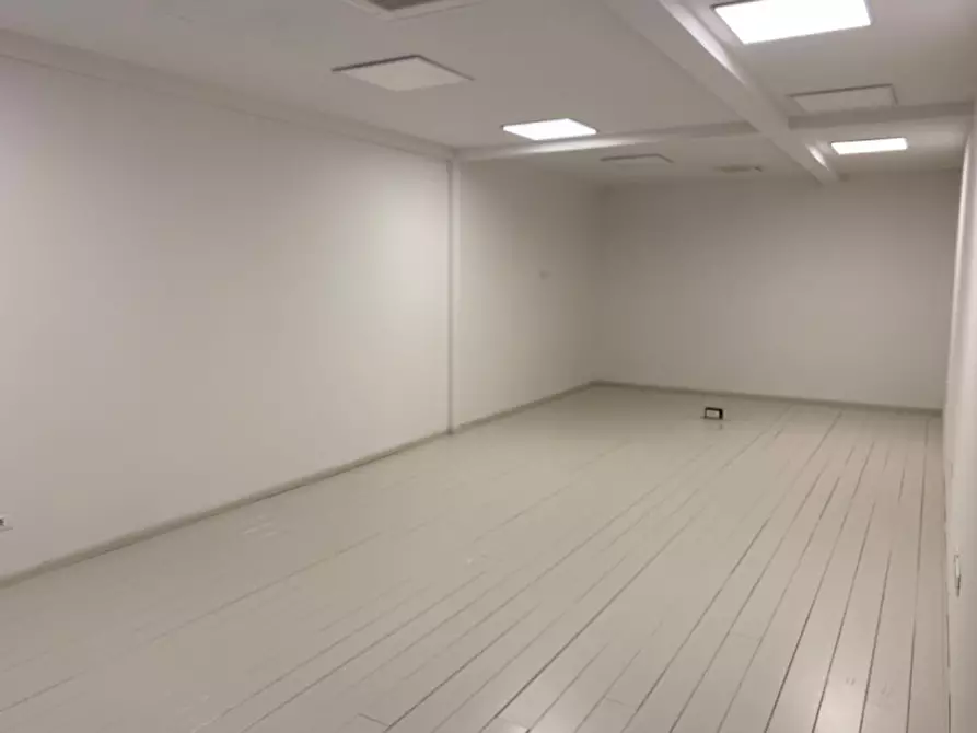 Immagine 30 di Ufficio in affitto  in VIA DEL COLLE a Calenzano