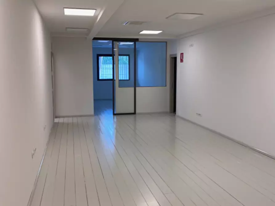 Immagine 36 di Ufficio in affitto  in VIA DEL COLLE a Calenzano