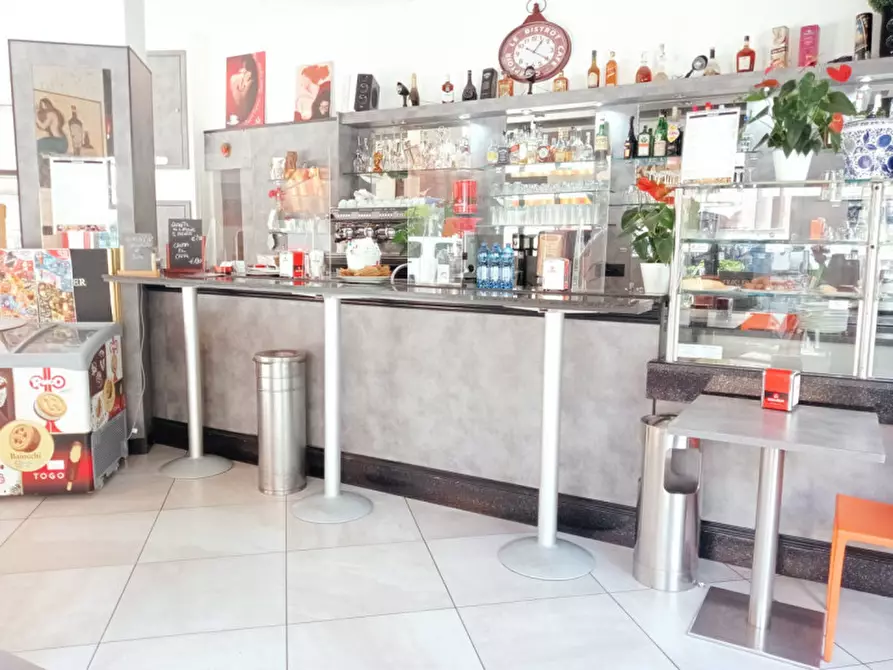 Immagine 6 di Attività commerciale in vendita  in Corso Tardy & Benech a Savona